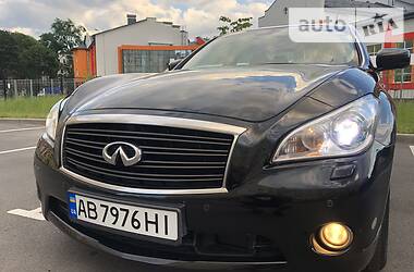 Седан Infiniti M37 2013 в 