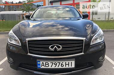 Седан Infiniti M37 2013 в 