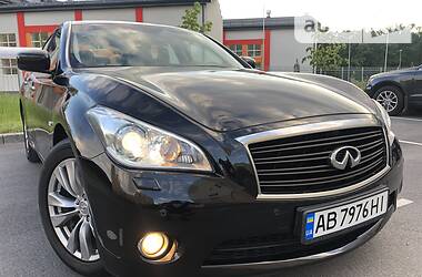 Седан Infiniti M37 2013 в 