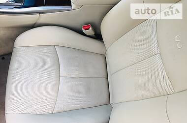 Седан Infiniti M37 2013 в 