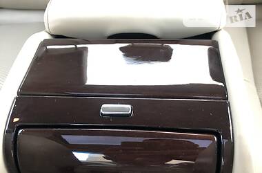Седан Infiniti M37 2013 в 
