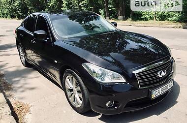 Седан Infiniti M37 2013 в 