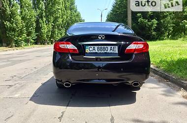 Седан Infiniti M37 2013 в 