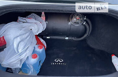 Седан Infiniti M37 2013 в 