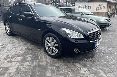 Седан Infiniti M37 2013 в 