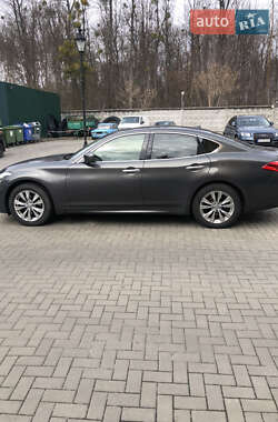 Седан Infiniti M37 2011 в 