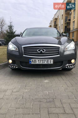 Седан Infiniti M37 2011 в Киеве