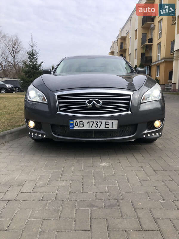 Седан Infiniti M37 2011 в Києві