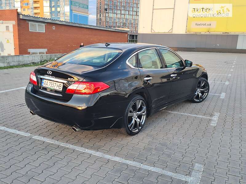 Седан Infiniti M37 2010 в Киеве