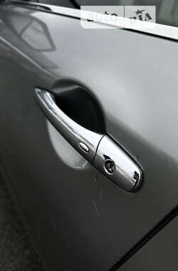 Седан Infiniti M37 2013 в 