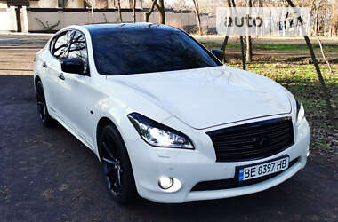 Седан Infiniti M37 2013 в 