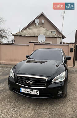 Infiniti M37 2011