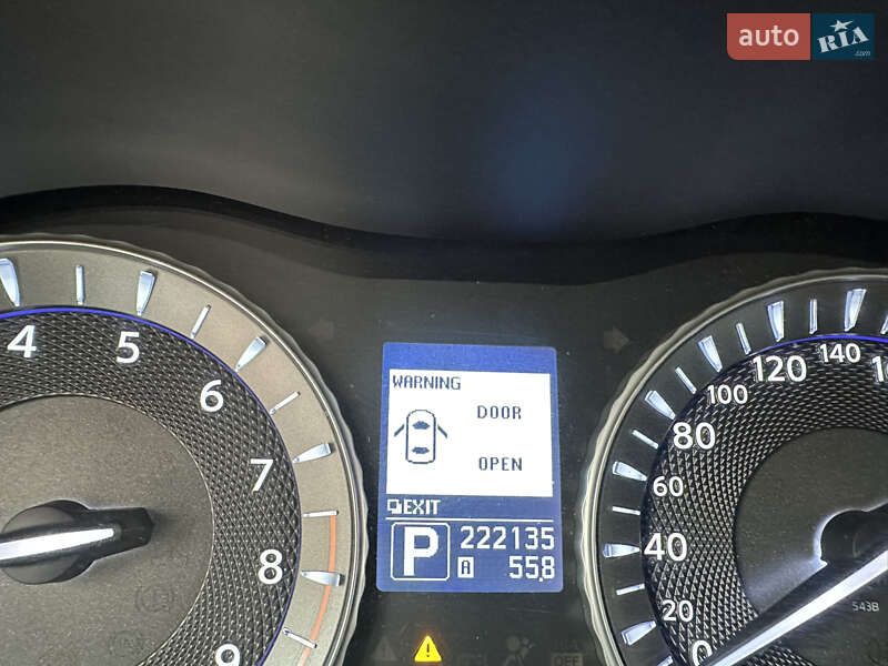 Седан Infiniti M37 2013 в Ивано-Франковске