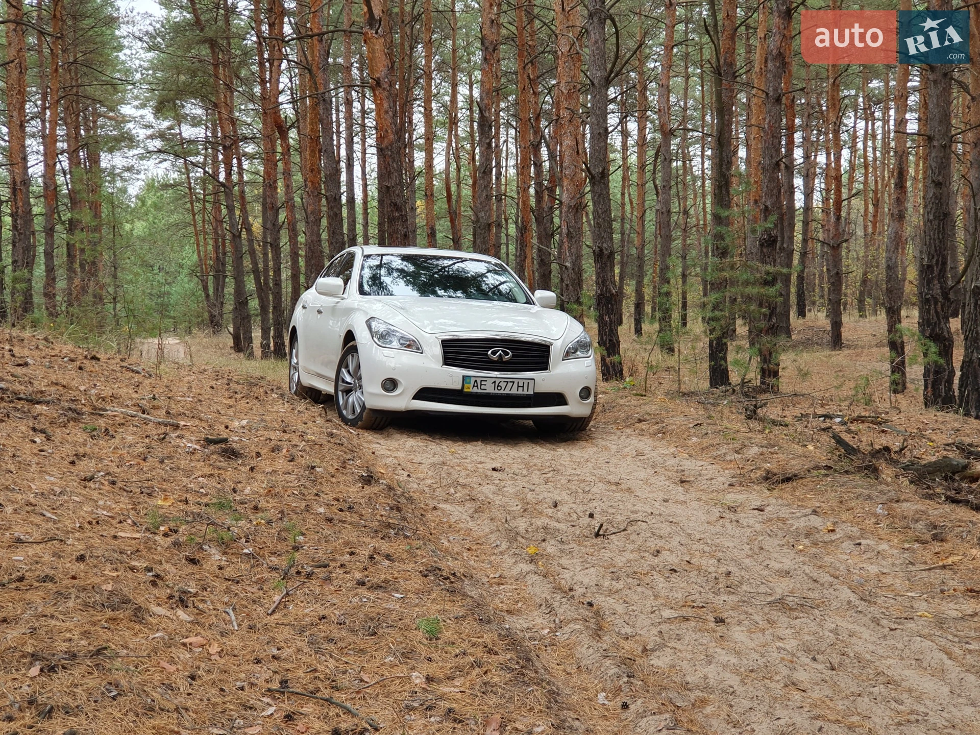 2011 Infiniti M - мініатюра 3