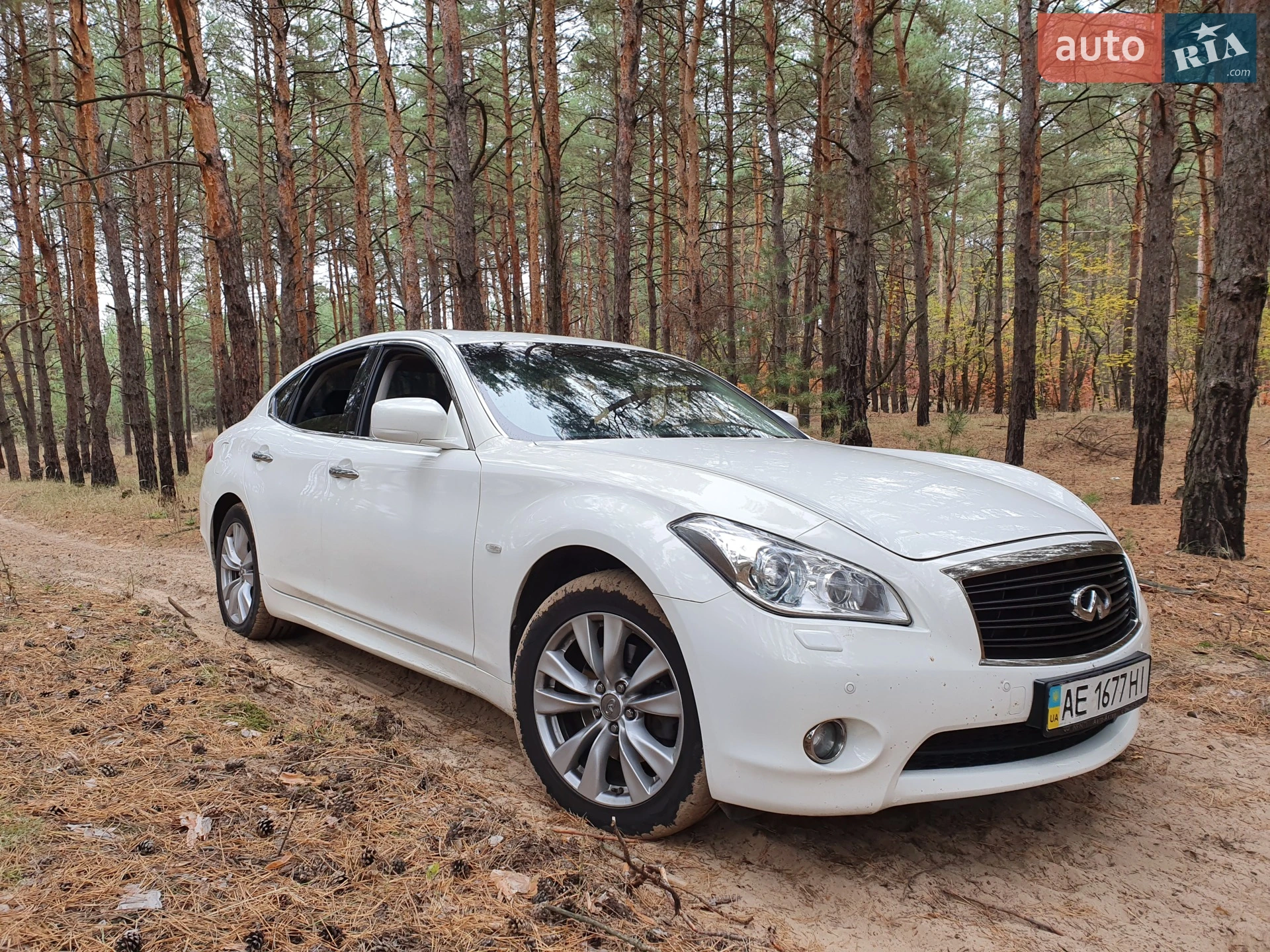 2011 Infiniti M - мініатюра 7