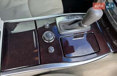Седан Infiniti M37 2011 в 