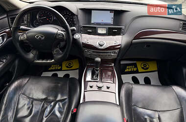 Седан Infiniti M37 2010 в 