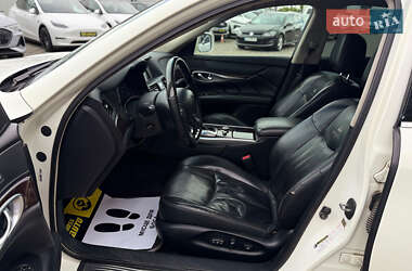 Седан Infiniti M37 2010 в 