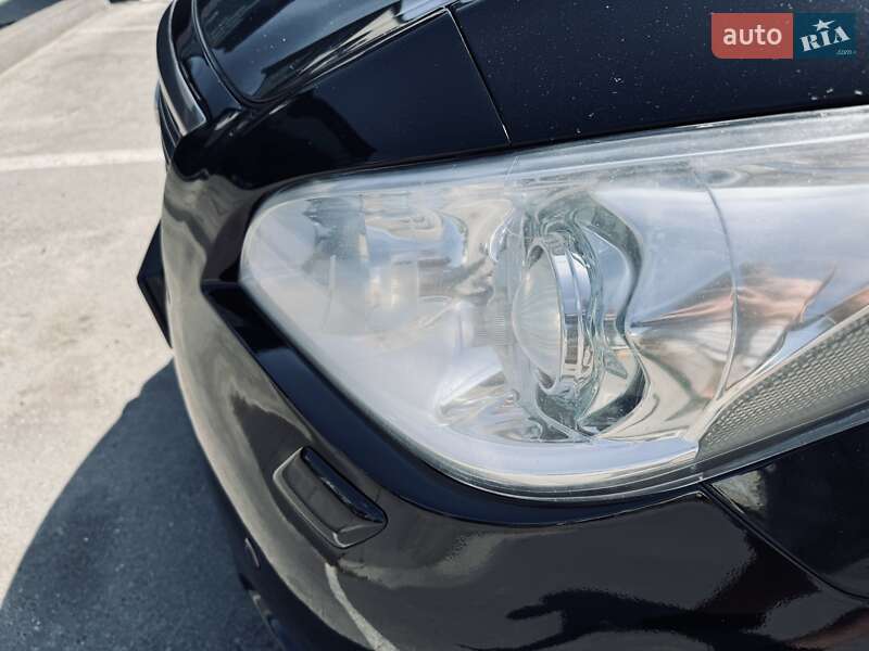 Седан Infiniti M37 2011 в Києві