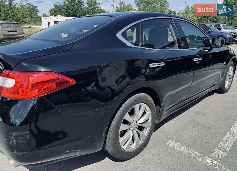 Седан Infiniti M37 2011 в Києві