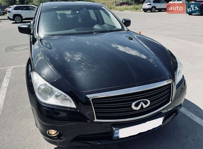 Седан Infiniti M37 2011 в Києві