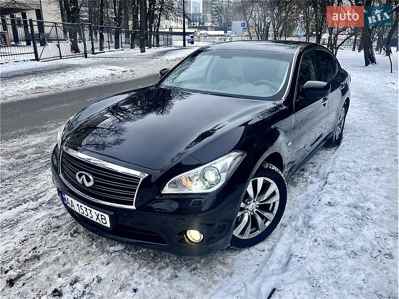 Седан Infiniti M37 2013 в Киеве