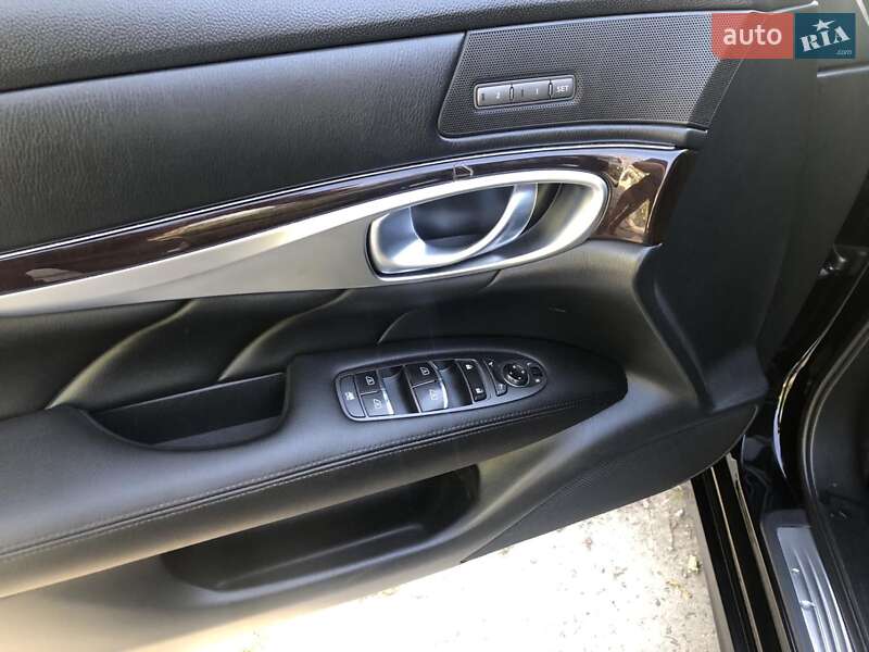 Седан Infiniti M37 2011 в Харькове