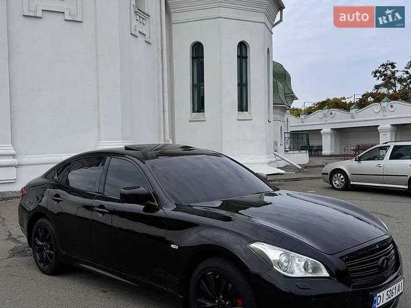 Infiniti M37