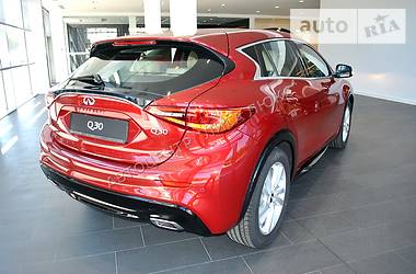 Хэтчбек Infiniti Q30 2017 в Хмельницком