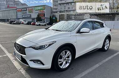Хэтчбек Infiniti Q30 2016 в Днепре