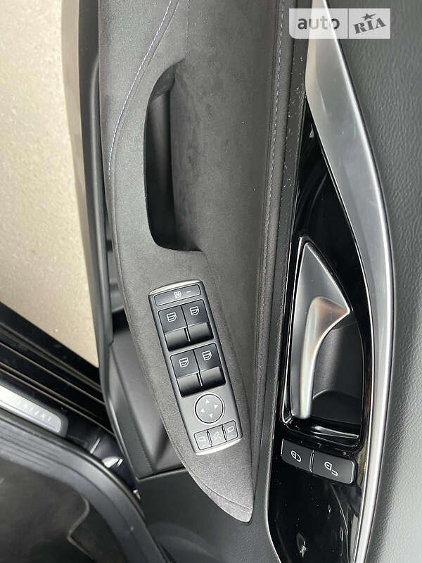 Хетчбек Infiniti Q30 2016 в Рівному