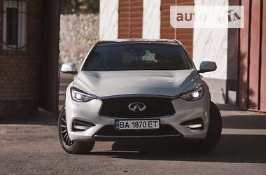 Хэтчбек Infiniti Q30 2016 в Кропивницком