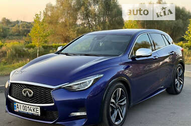 Хетчбек Infiniti Q30 2015 в Бучі