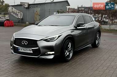 Хэтчбек Infiniti Q30 2018 в Киеве