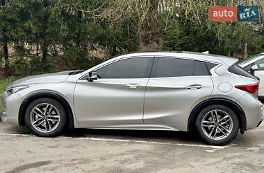 Хэтчбек Infiniti Q30 2016 в 