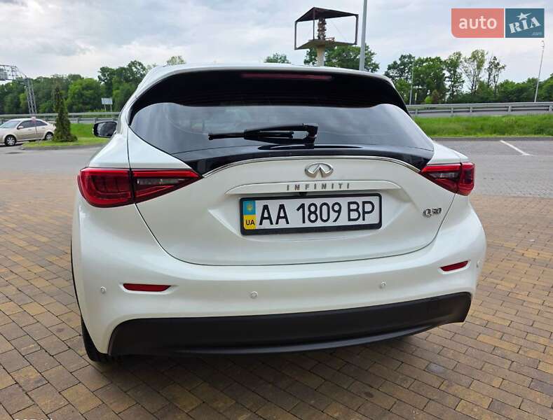 Хэтчбек Infiniti Q30 2017 в Киеве фото 4 Хэтчбек Infiniti Q30 2017 в Киеве