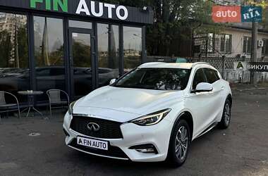 Хэтчбек Infiniti Q30 2017 в Киеве