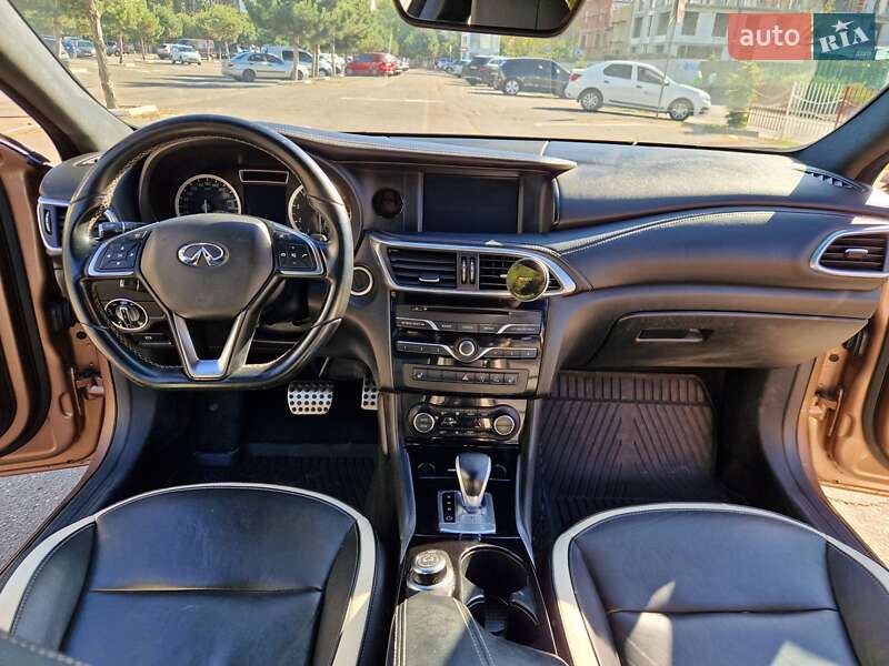 Хетчбек Infiniti Q30 2016 в Одесі фото 16 Хетчбек Infiniti Q30 2016 в Одесі