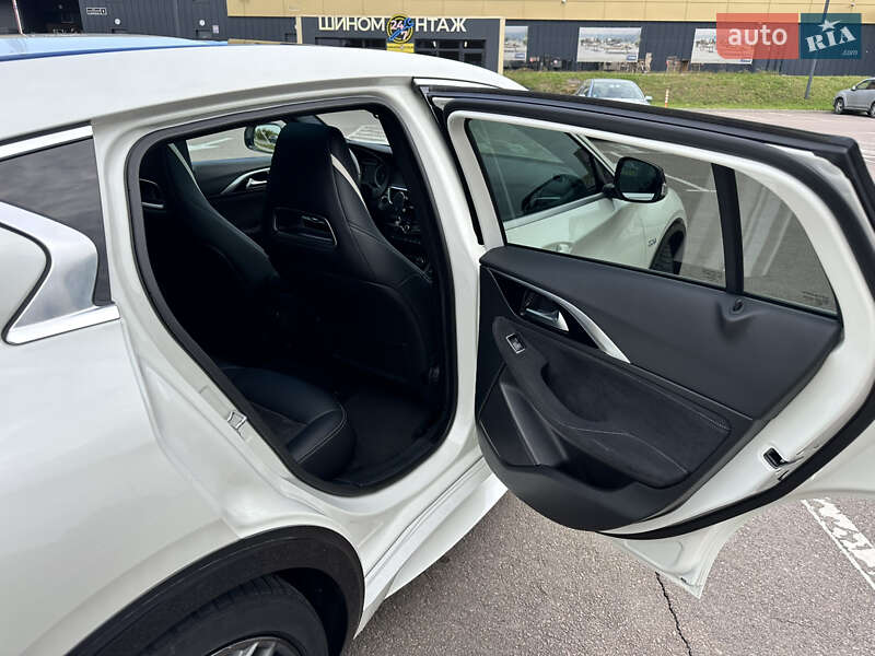 Хэтчбек Infiniti Q30 2016 в Ровно фото 23 Хэтчбек Infiniti Q30 2016 в Ровно