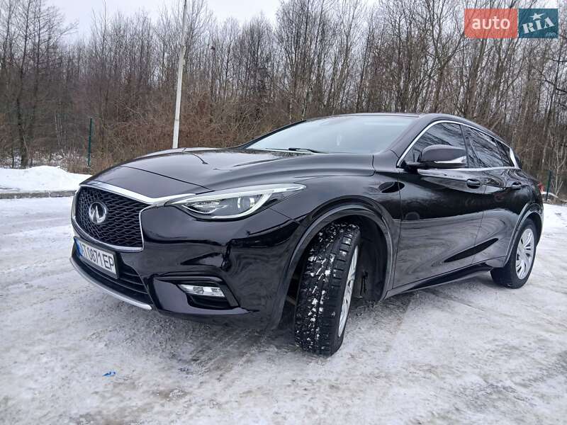 Хетчбек Infiniti Q30 2016 в Калуші