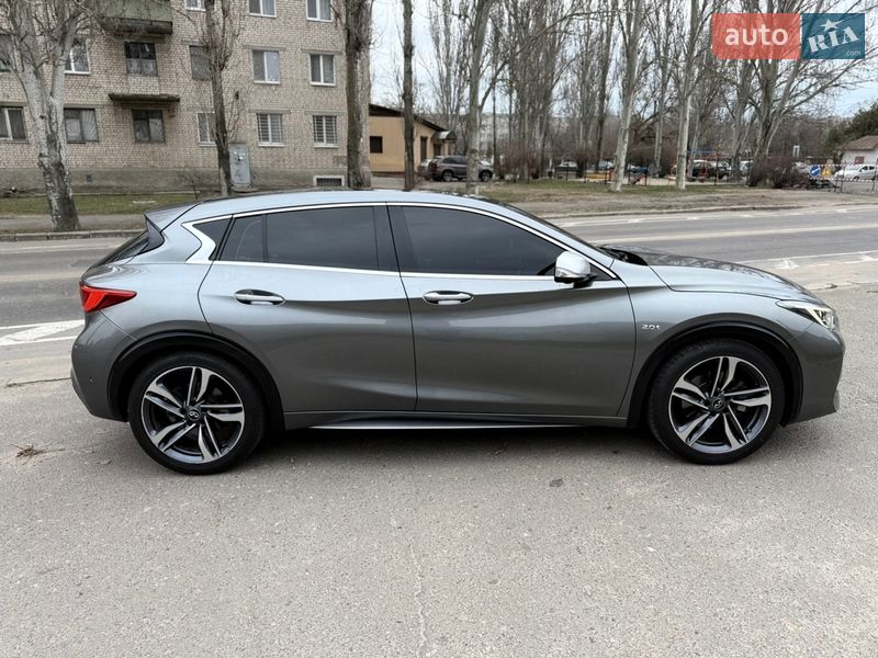 Хэтчбек Infiniti Q30 2017 в Николаеве фото 5 Хэтчбек Infiniti Q30 2017 в Николаеве