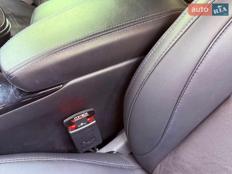 Хэтчбек Infiniti Q30 2017 в Николаеве фото 19 Хэтчбек Infiniti Q30 2017 в Николаеве