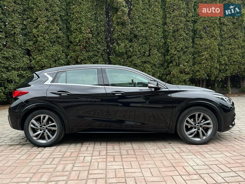 Хэтчбек Infiniti Q30 2017 в Белой Церкви фото 2 Хэтчбек Infiniti Q30 2017 в Белой Церкви