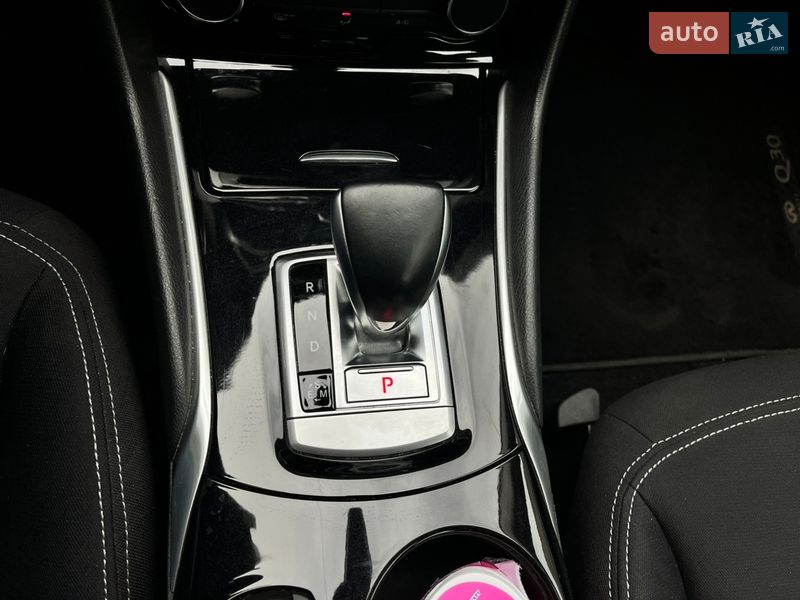 Хэтчбек Infiniti Q30 2017 в Белой Церкви фото 19 Хэтчбек Infiniti Q30 2017 в Белой Церкви