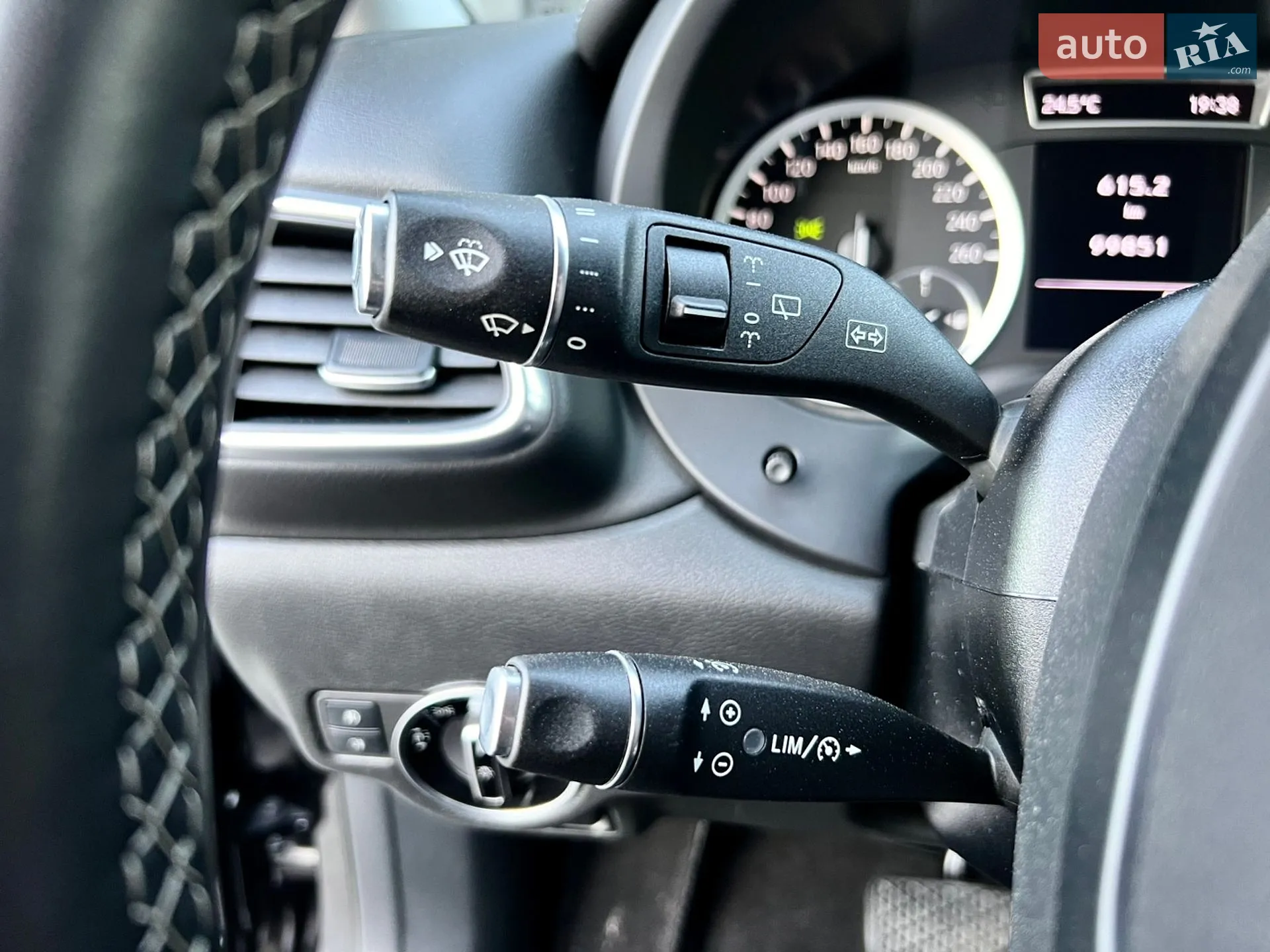 2017 Infiniti Q30 - мініатюра 18
