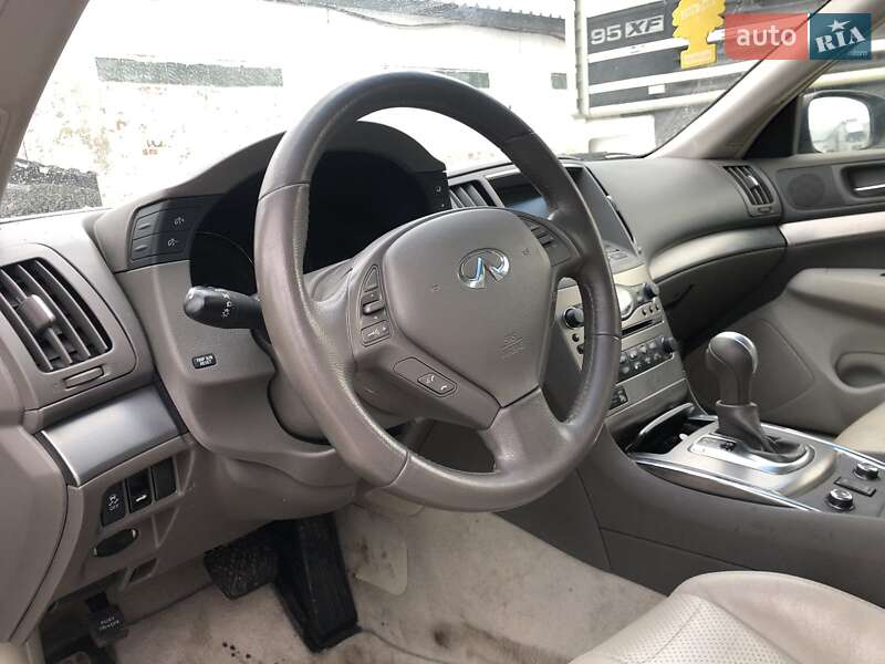 Седан Infiniti Q40 2014 в Киеве