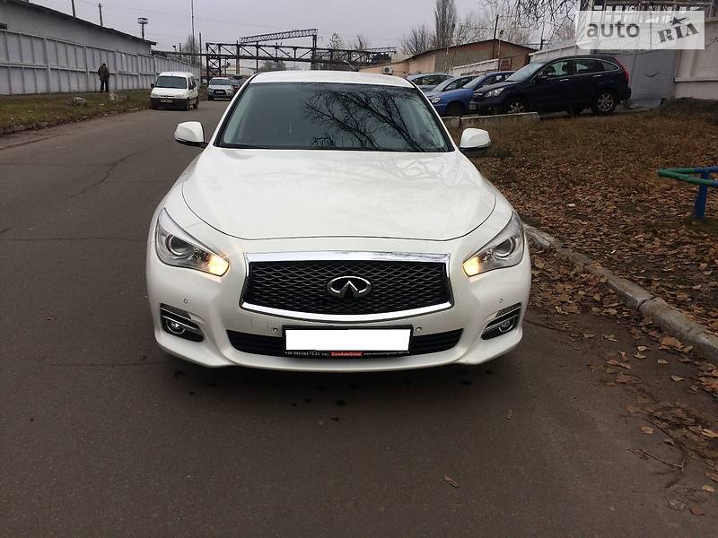 Седан Infiniti Q50 2014 в Киеве