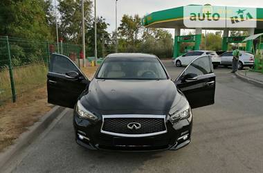 Седан Infiniti Q50 2016 в 