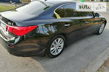 Седан Infiniti Q50 2016 в 