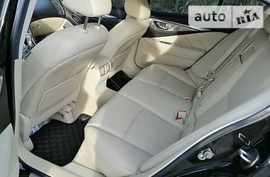 Седан Infiniti Q50 2016 в 